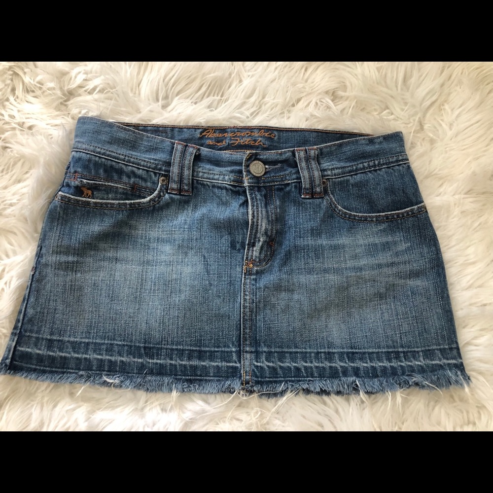 Abercrombie and Fitch Denim Skirt. Size 4.